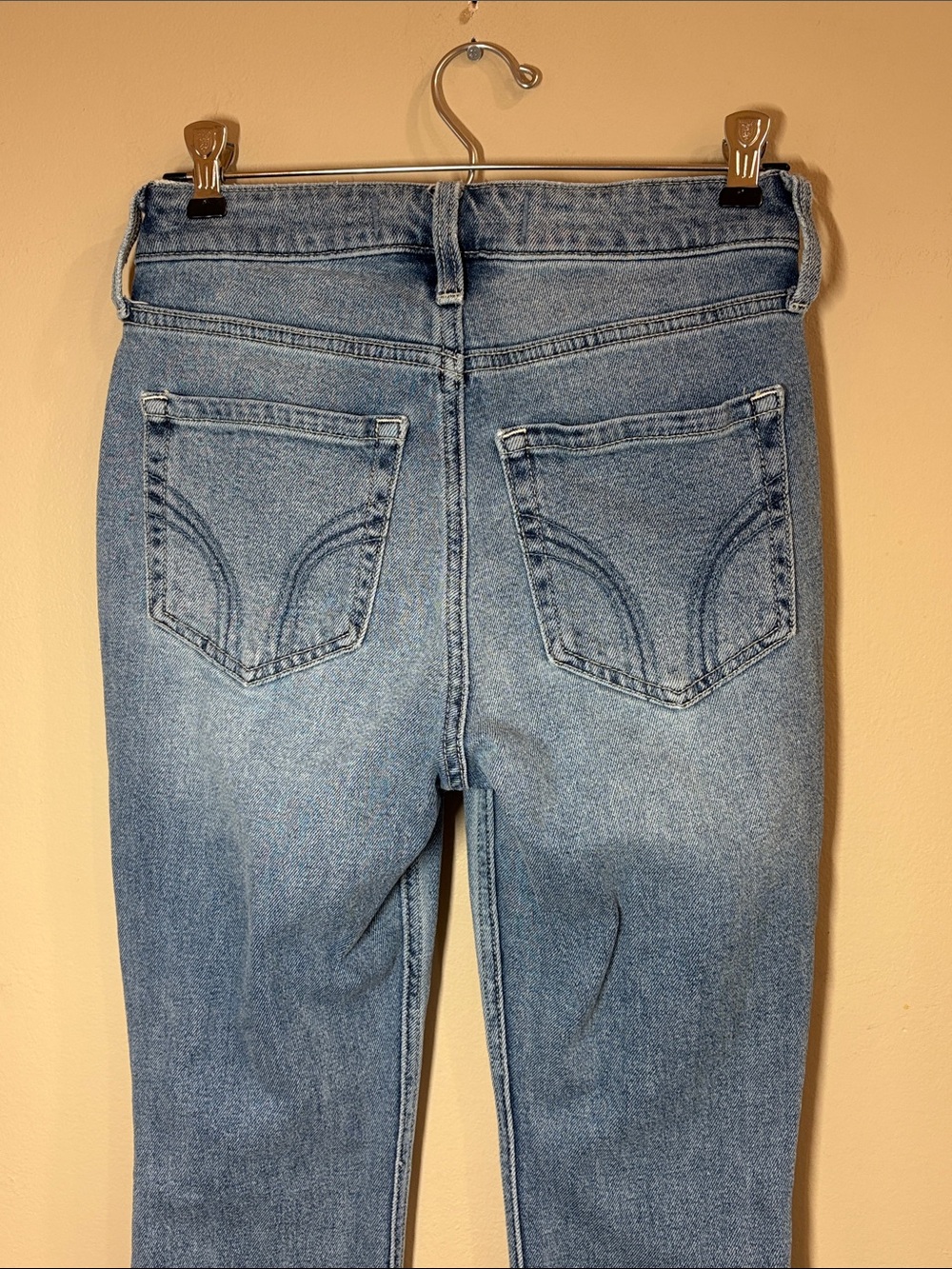 Hollister Light Blue Curvy High Rise Boot Cut Raw-Hem Jeans, 0 Short - Picture 3 of 10